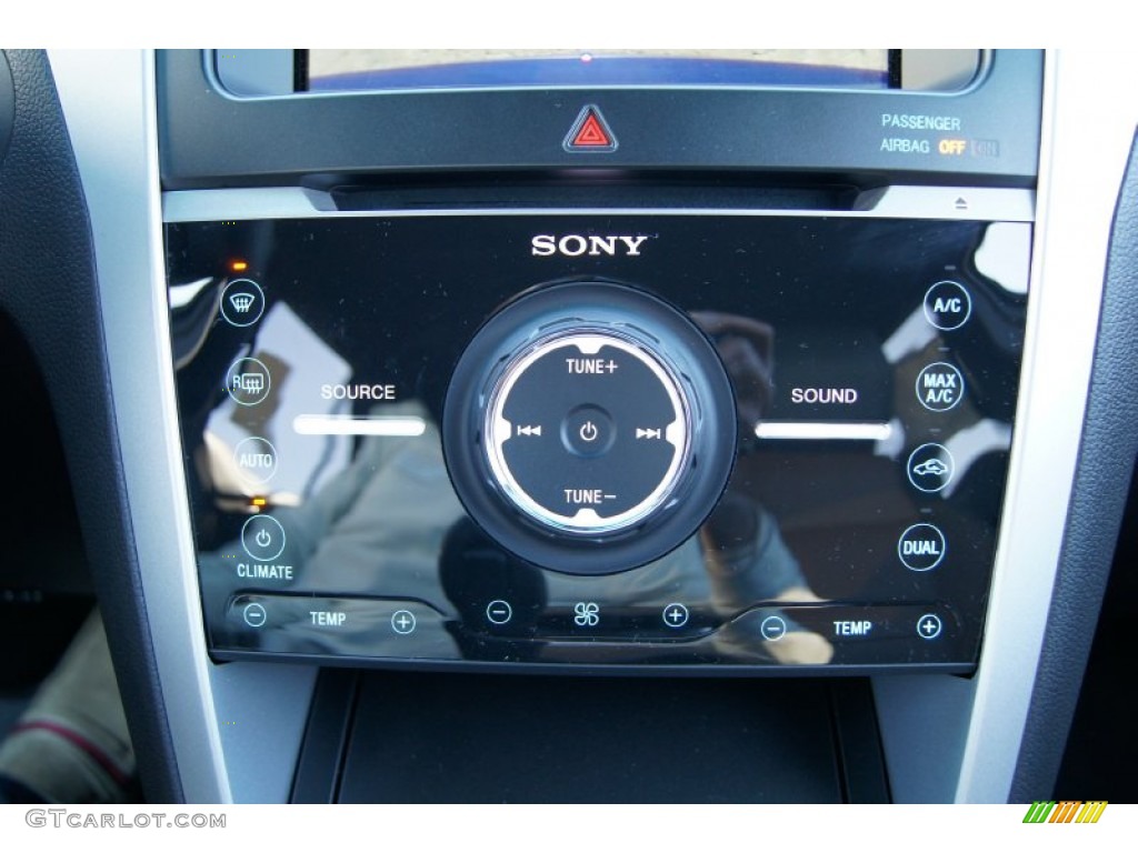 2012 Ford Explorer Limited Controls Photo #59033743