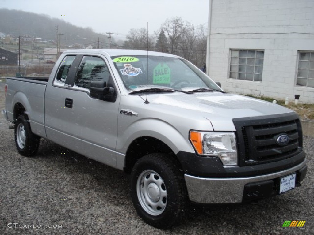 2010 F150 XL SuperCab 4x4 - Ingot Silver Metallic / Medium Stone photo #2