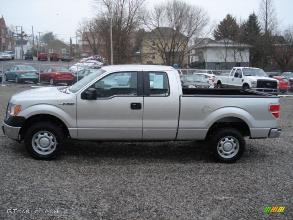 2010 F150 XL SuperCab 4x4 - Ingot Silver Metallic / Medium Stone photo #5