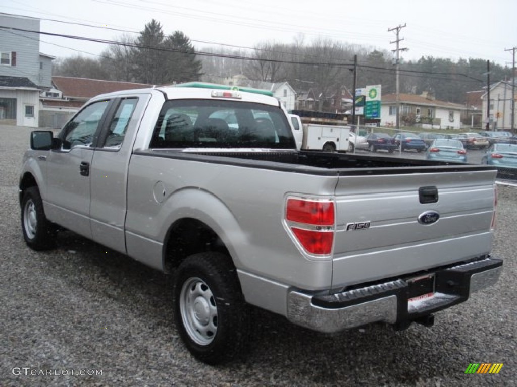 2010 F150 XL SuperCab 4x4 - Ingot Silver Metallic / Medium Stone photo #6