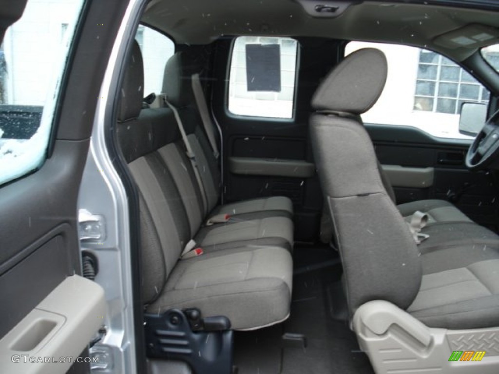 2010 F150 XL SuperCab 4x4 - Ingot Silver Metallic / Medium Stone photo #15