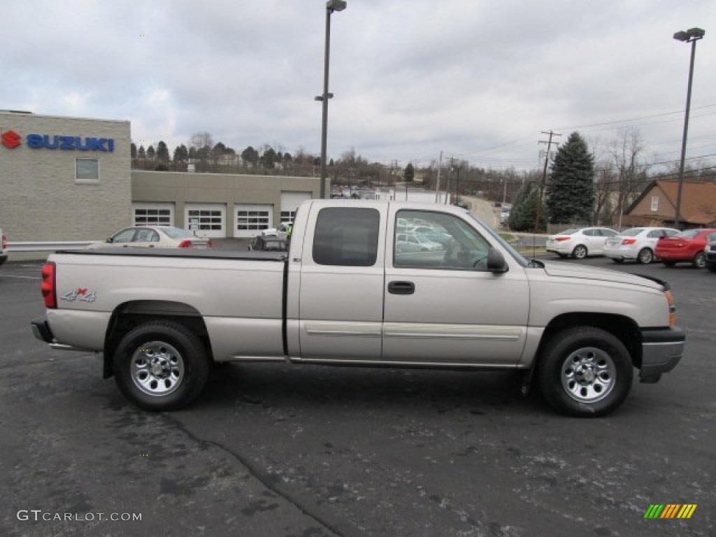 2005 Silverado 1500 LS Extended Cab 4x4 - Silver Birch Metallic / Medium Gray photo #2