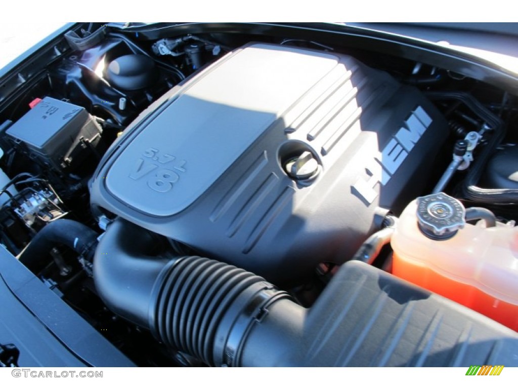 2012 Chrysler 300 C 5.7 Liter HEMI OHV 16-Valve VVT MDS V8 Engine Photo #59036641