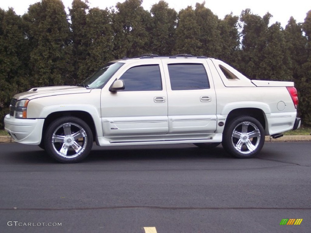 2006 Avalanche LT - Sandstone Metallic / Tan/Neutral photo #1