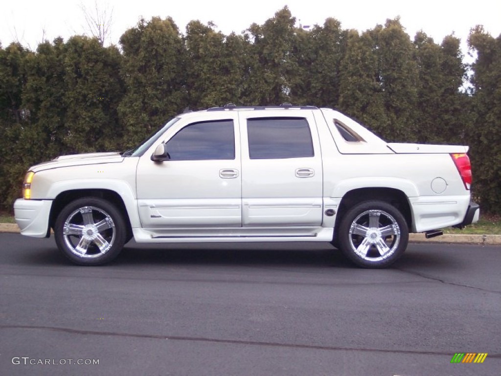 2006 Avalanche LT - Sandstone Metallic / Tan/Neutral photo #2