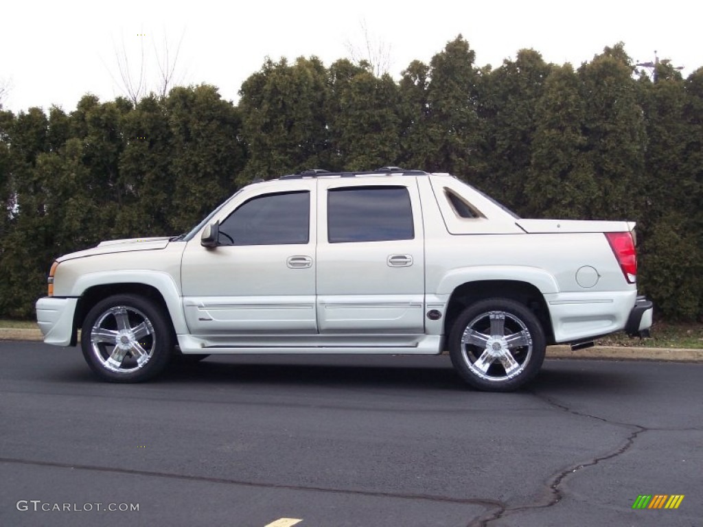 2006 Avalanche LT - Sandstone Metallic / Tan/Neutral photo #3