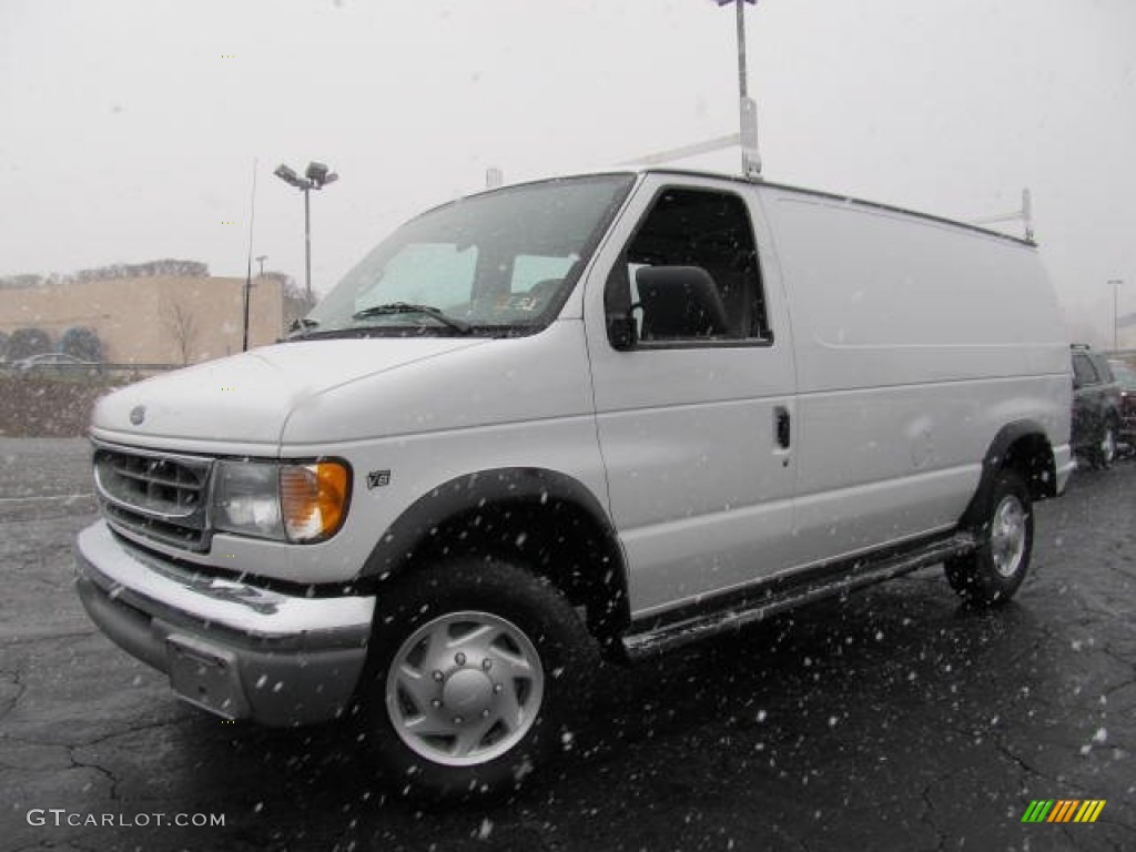 Oxford White 2002 Ford E Series Van E350 Commercial Exterior Photo #59039713