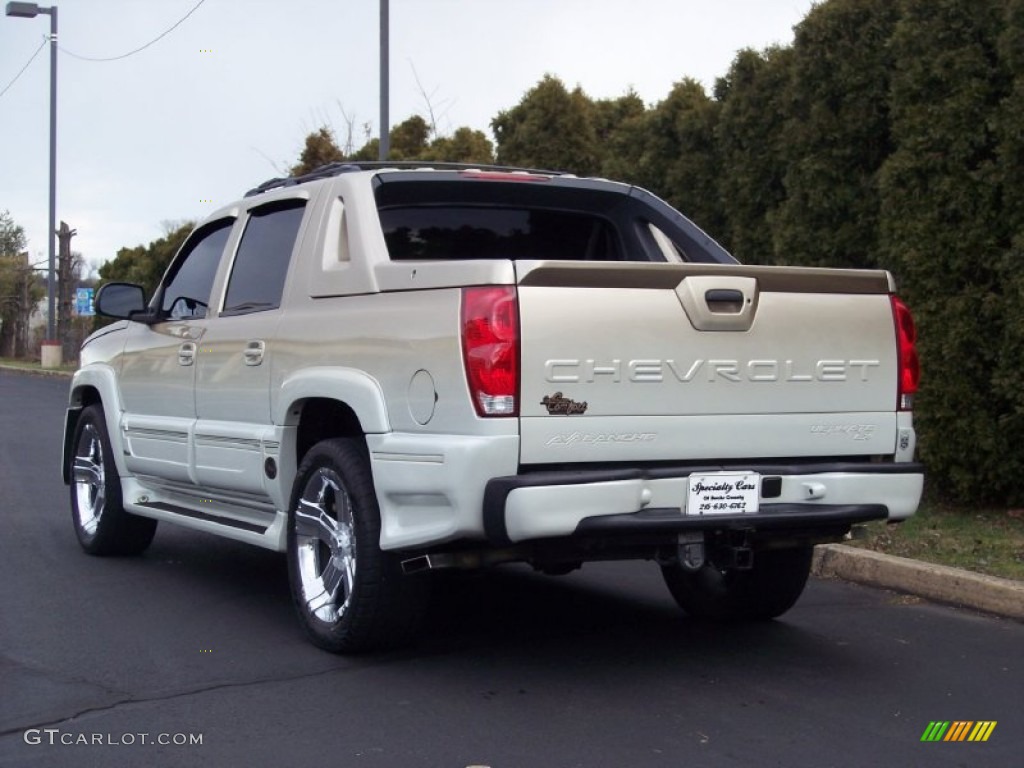 2006 Avalanche LT - Sandstone Metallic / Tan/Neutral photo #6