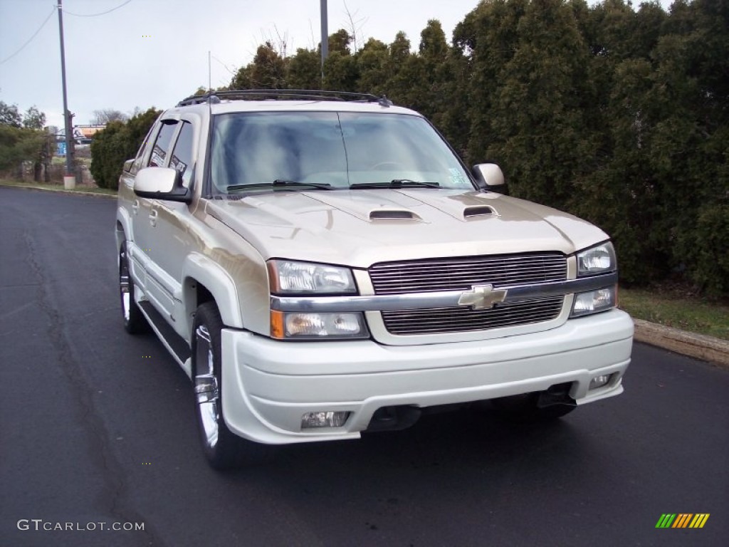 2006 Avalanche LT - Sandstone Metallic / Tan/Neutral photo #13