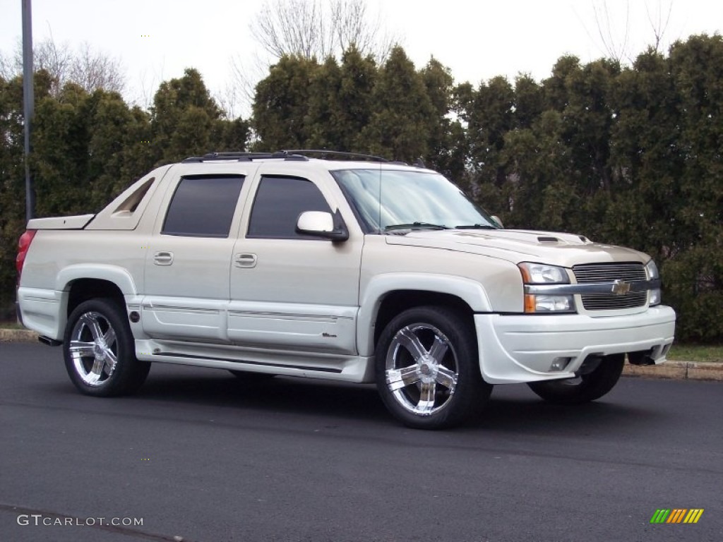 2006 Avalanche LT - Sandstone Metallic / Tan/Neutral photo #14