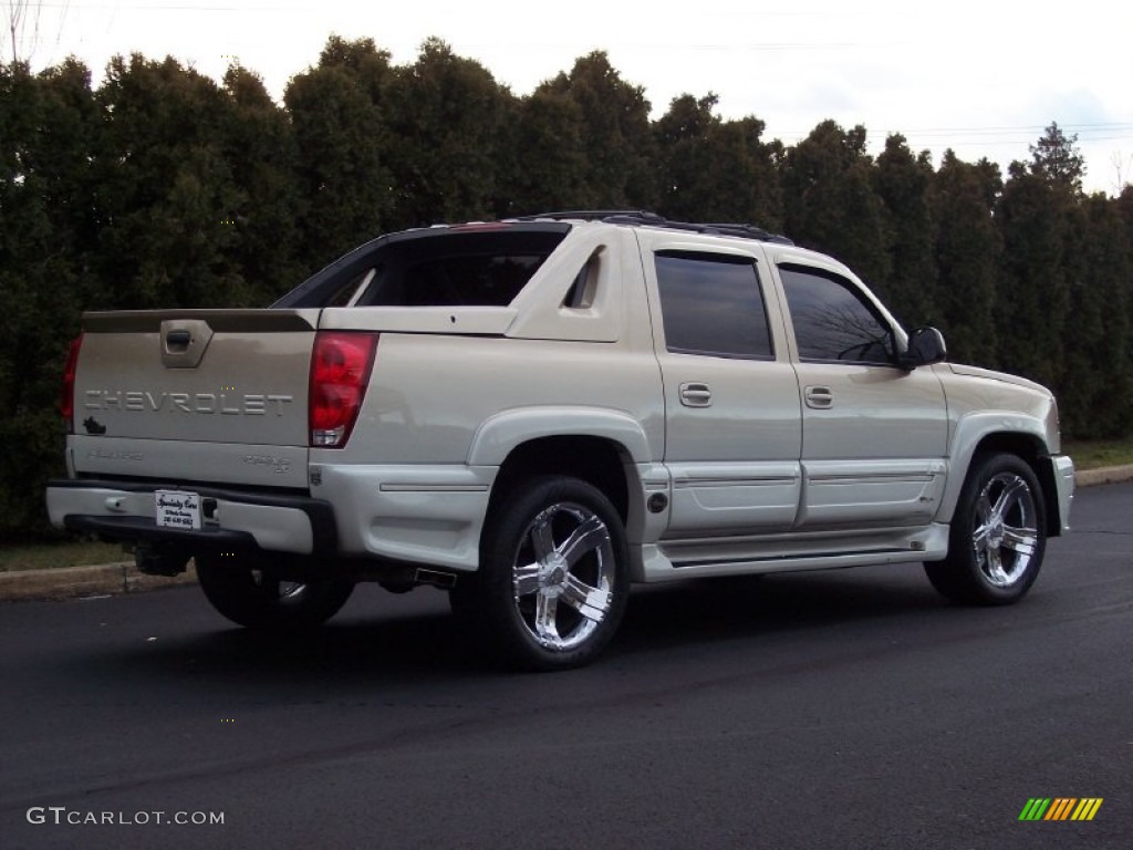 2006 Avalanche LT - Sandstone Metallic / Tan/Neutral photo #18