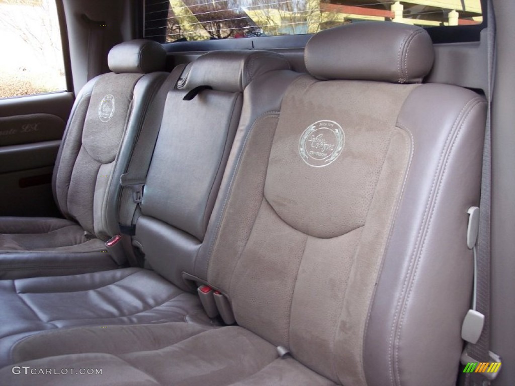 2006 Avalanche LT - Sandstone Metallic / Tan/Neutral photo #42