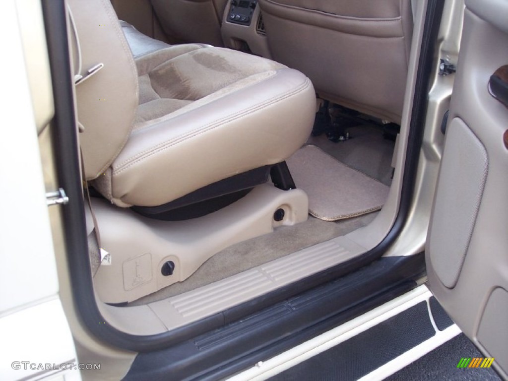 2006 Avalanche LT - Sandstone Metallic / Tan/Neutral photo #55