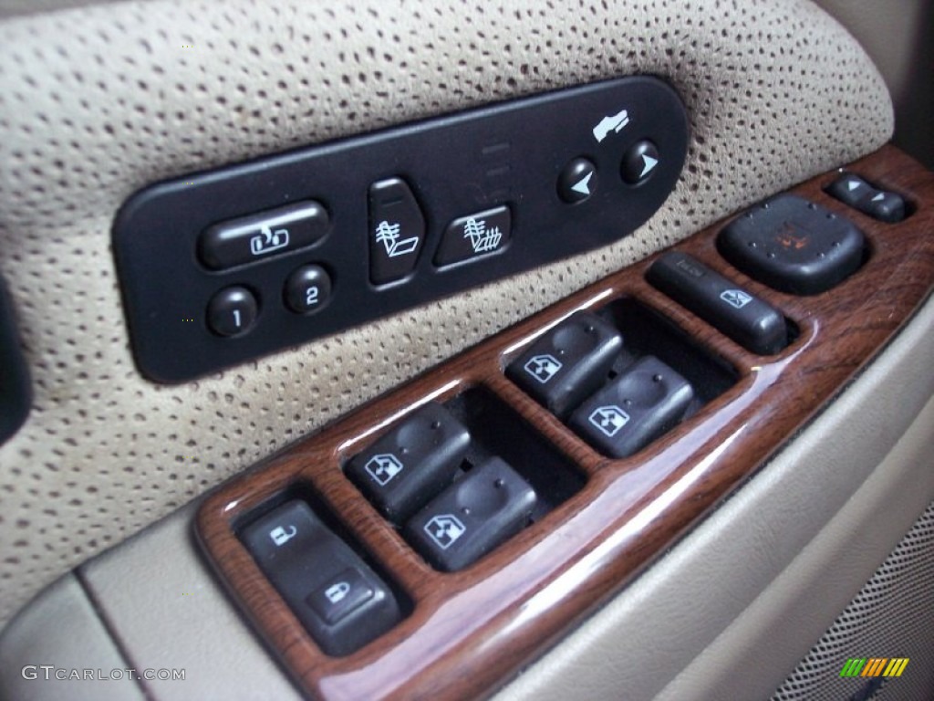 2006 Avalanche LT - Sandstone Metallic / Tan/Neutral photo #61