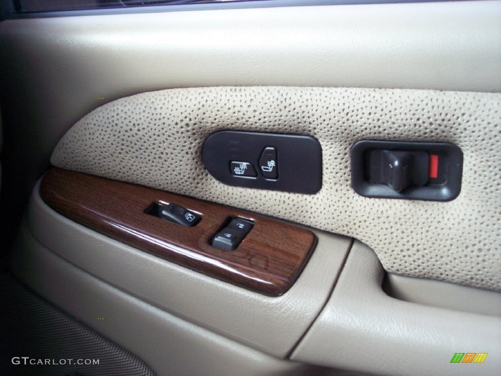 2006 Avalanche LT - Sandstone Metallic / Tan/Neutral photo #64