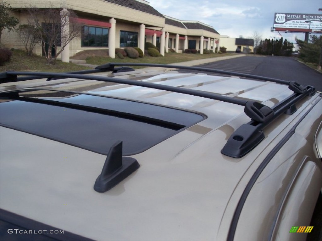 2006 Avalanche LT - Sandstone Metallic / Tan/Neutral photo #73
