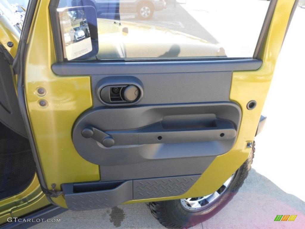 2007 Jeep Wrangler Unlimited Rubicon 4x4 Dark Slate Gray/Medium Slate Gray Door Panel Photo #59040508