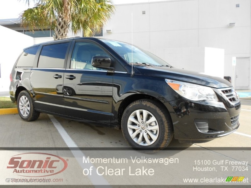 Nocturne Black Metallic Volkswagen Routan