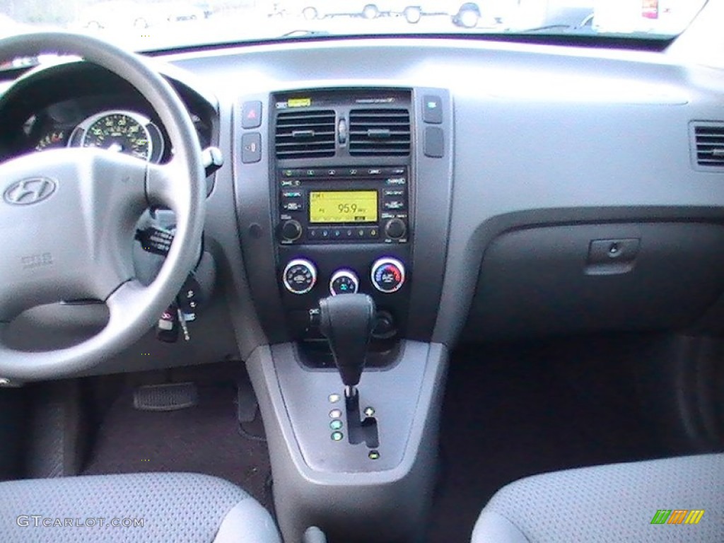 2009 Hyundai Tucson GLS Gray Dashboard Photo #59041681