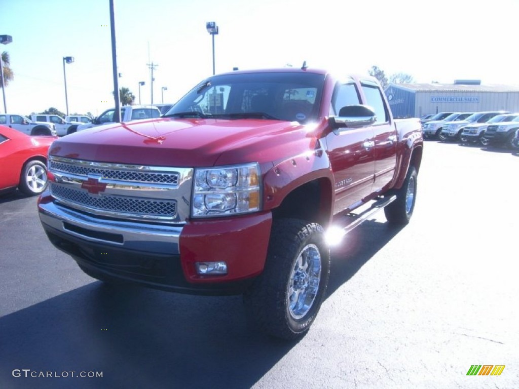 2009 Silverado 1500 LT Z71 Crew Cab 4x4 - Victory Red / Ebony photo #1