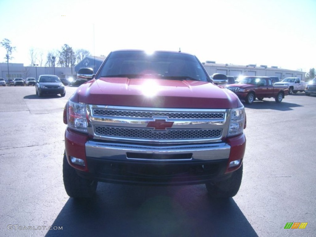 2009 Silverado 1500 LT Z71 Crew Cab 4x4 - Victory Red / Ebony photo #2