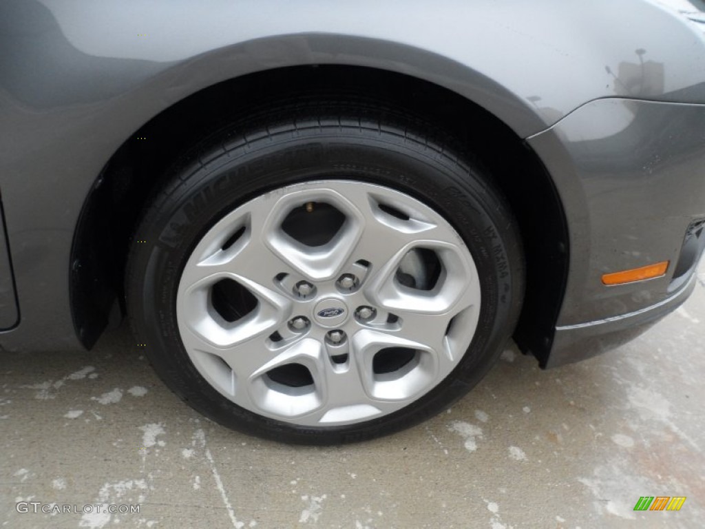 2010 Fusion SE - Sterling Grey Metallic / Medium Light Stone photo #13