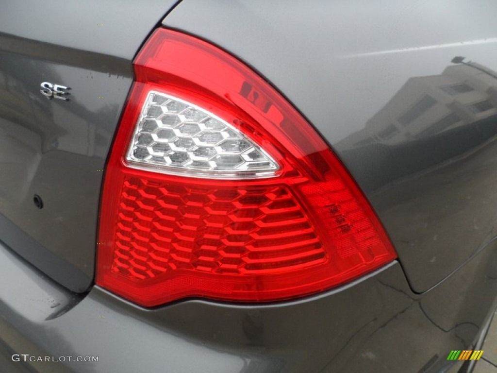 2010 Fusion SE - Sterling Grey Metallic / Medium Light Stone photo #14