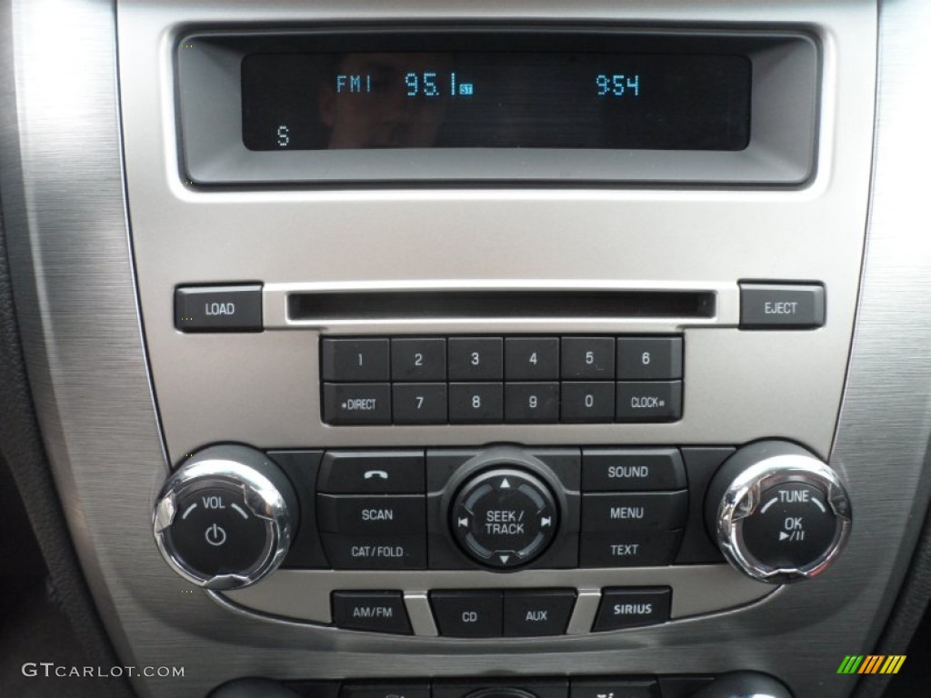 2010 Fusion SE - Sterling Grey Metallic / Medium Light Stone photo #32