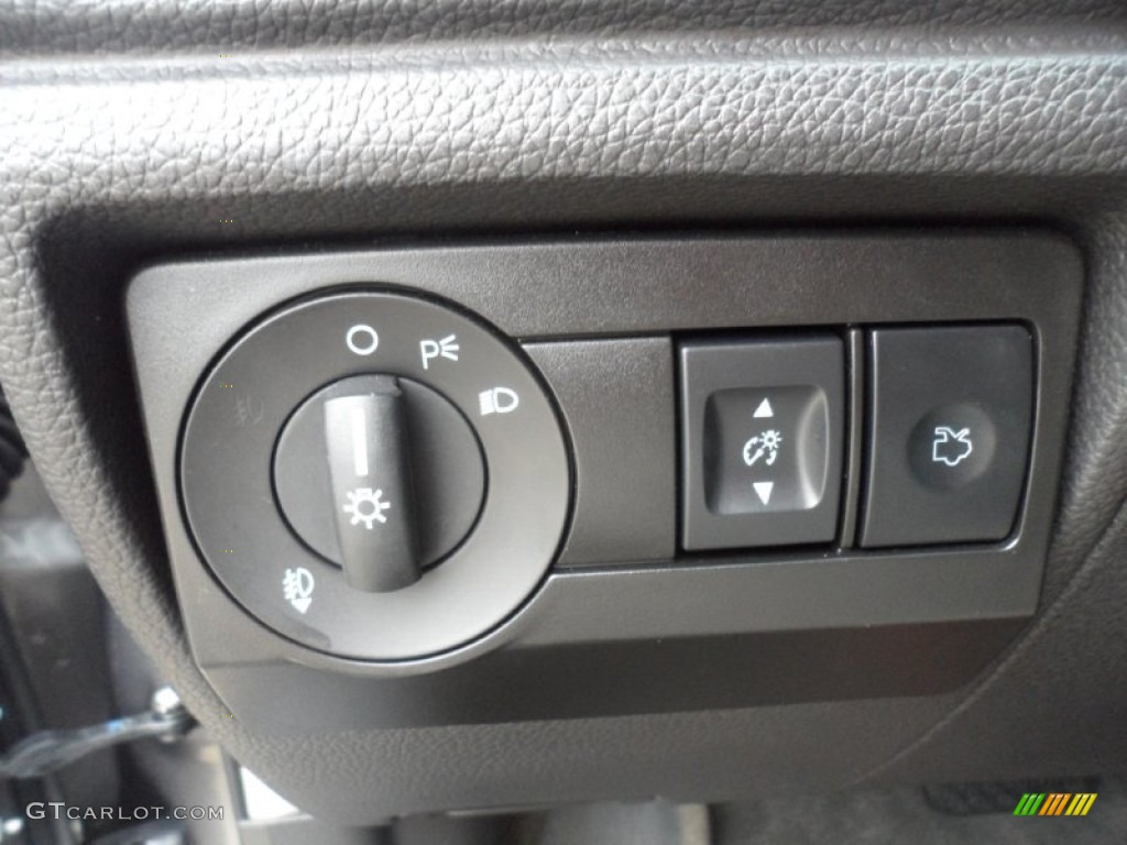 2010 Fusion SE - Sterling Grey Metallic / Medium Light Stone photo #39