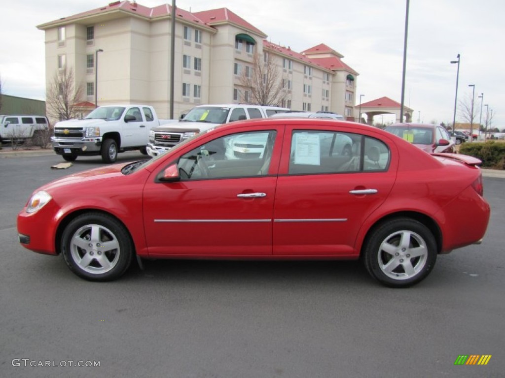 Victory Red 2005 Chevrolet Cobalt LT Sedan Exterior Photo #59050400