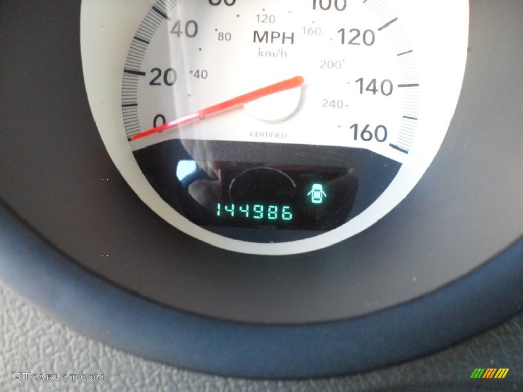 2006 Charger SE - Stone White / Dark Slate Gray/Light Graystone photo #40