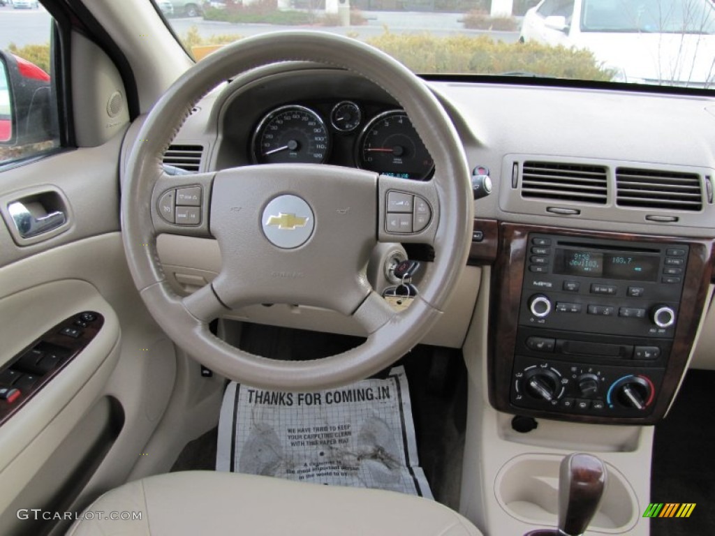 2005 Chevrolet Cobalt LT Sedan Dashboard Photos