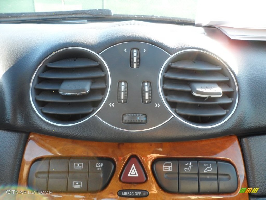 2003 Mercedes-Benz CLK 320 Coupe Controls Photo #59051174