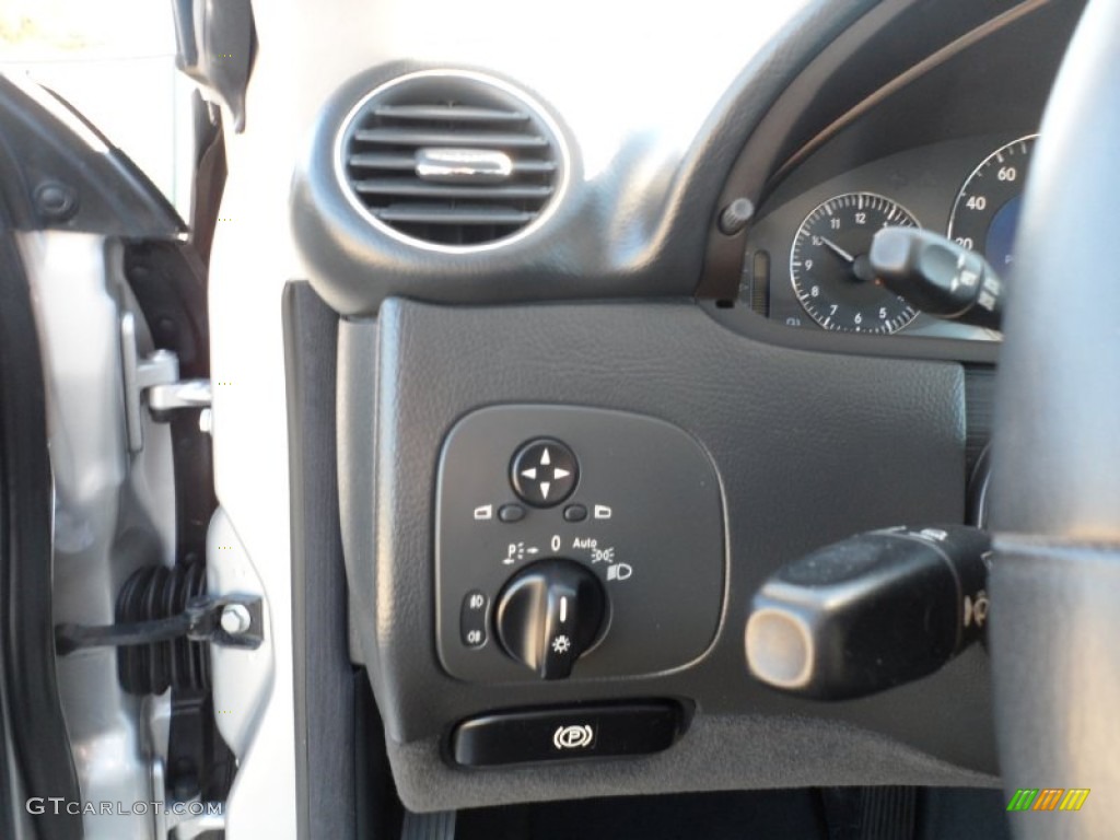 2003 Mercedes-Benz CLK 320 Coupe Controls Photo #59051216