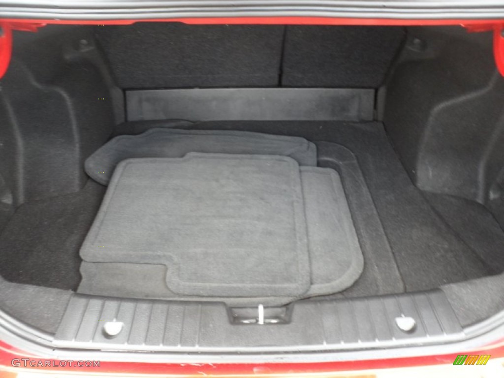 2010 Aveo LT Sedan - Sport Red / Charcoal photo #23