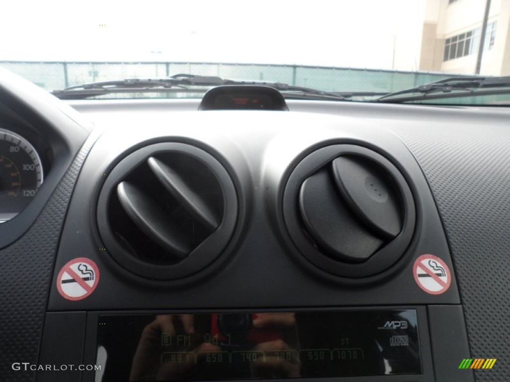 2010 Aveo LT Sedan - Sport Red / Charcoal photo #31