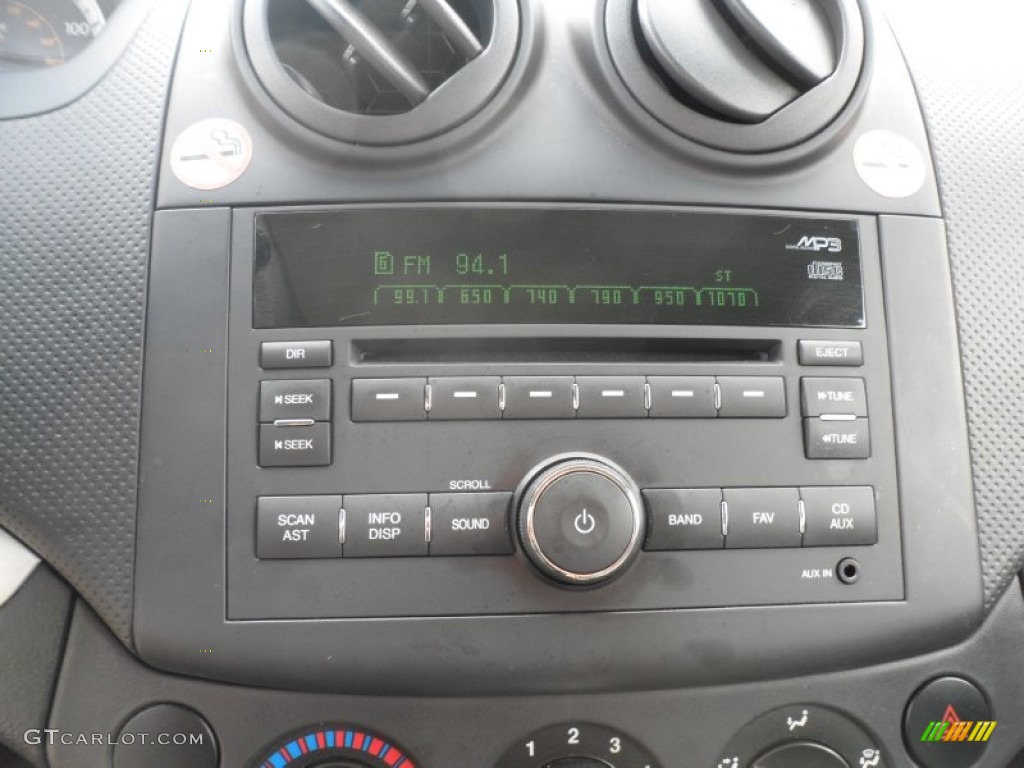 2010 Aveo LT Sedan - Sport Red / Charcoal photo #32