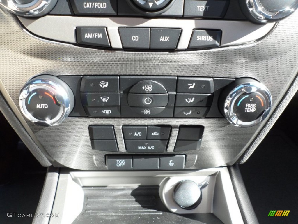 2012 Ford Fusion Hybrid Controls Photo #59051960