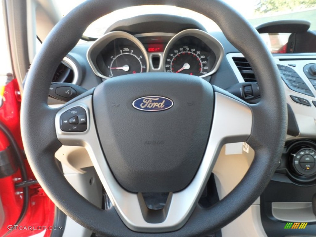 2012 Ford Fiesta SE Hatchback Light Stone/Charcoal Black Steering Wheel Photo #59052072