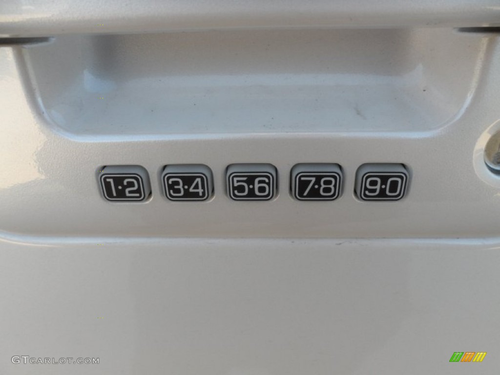 2012 F150 Lariat SuperCrew 4x4 - White Platinum Metallic Tri-Coat / Pale Adobe photo #17