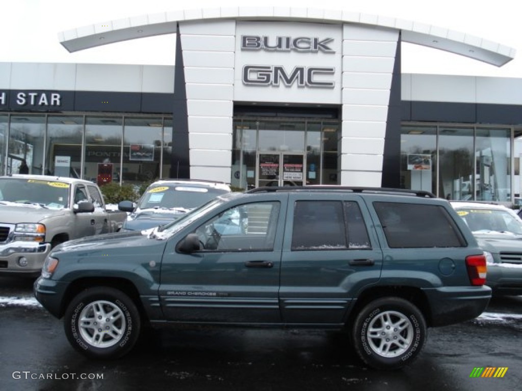 2004 Grand Cherokee Laredo 4x4 - Steel Blue Pearl / Sandstone photo #1