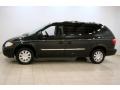 2007 Brilliant Black Crystal Pearl Chrysler Town & Country Touring  photo #4