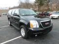 Front 3/4 View of 2011 Yukon XL SLT 4x4