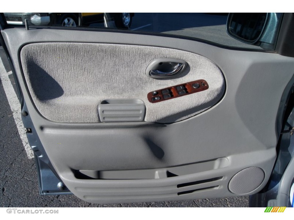 2005 Suzuki XL7 LX Door Panel Photos