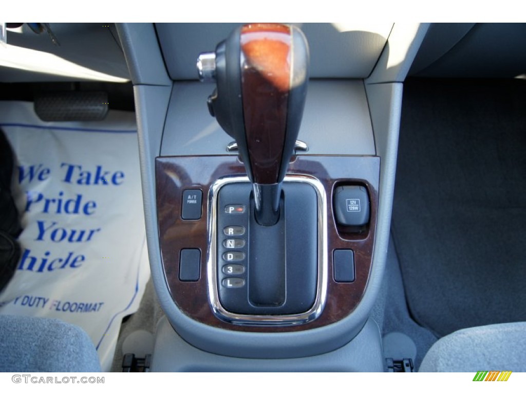 2005 Suzuki XL7 LX Transmission Photos