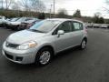 Brillant Silver - Versa 1.8 S Hatchback Photo No. 1