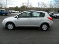 Brillant Silver - Versa 1.8 S Hatchback Photo No. 2