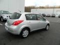 Brillant Silver - Versa 1.8 S Hatchback Photo No. 5