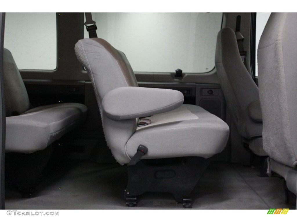 Medium Flint Grey Interior 2006 Ford E Series Van E350 XLT Passenger Photo #59062045