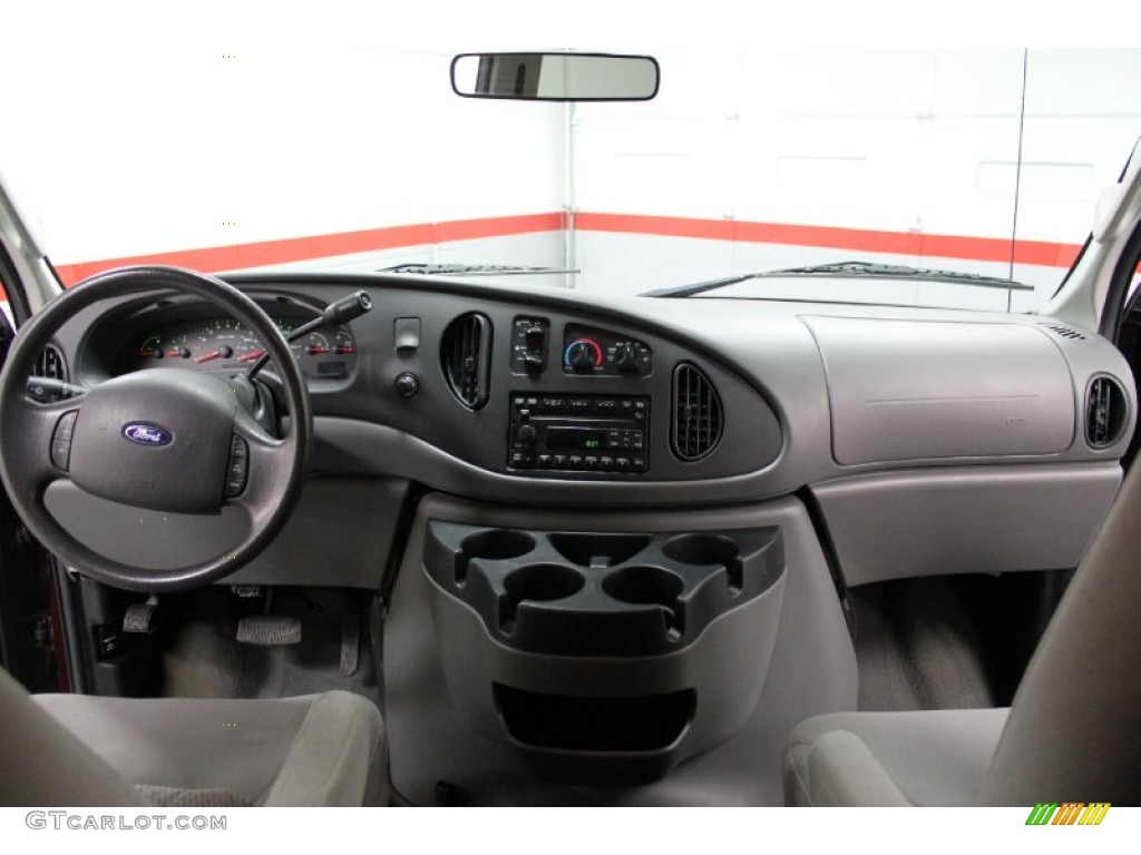2006 Ford E Series Van E350 XLT Passenger Medium Flint Grey Dashboard Photo #59062181